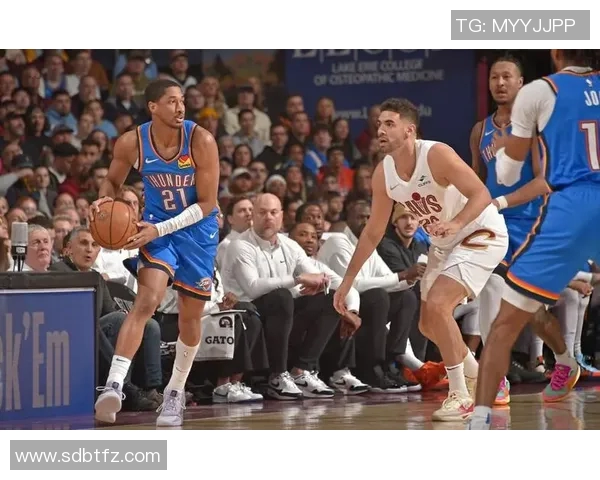 2008年火箭队与山猫队激战回顾:一场精彩的NBA对决与历史瞬间 2008年火箭队与山猫队激战回顾:一场精彩的NBA对决与历史瞬间