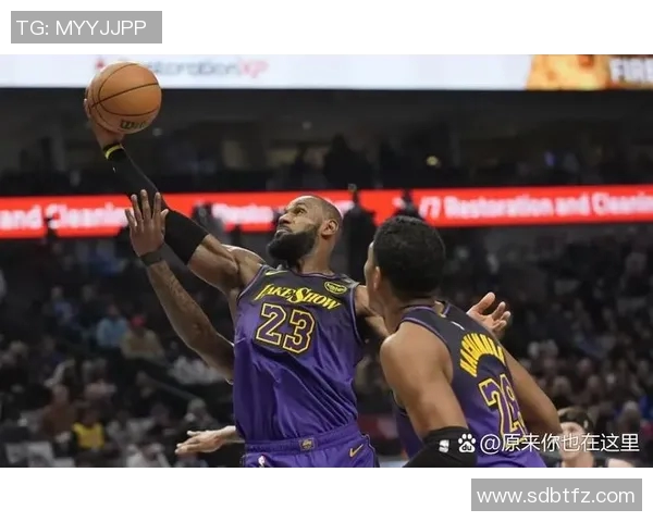 2017年4月13日勇士与湖人激战回顾:精彩瞬间与赛后分析 2017年4月13日勇士与湖人激战回顾:精彩瞬间与赛后分析