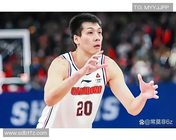 任骏飞领衔广东队奋战CBA赛季展现篮球才华与团队精神的完美结合 任骏飞领衔广东队奋战CBA赛季展现篮球才华与团队精神的完美结合