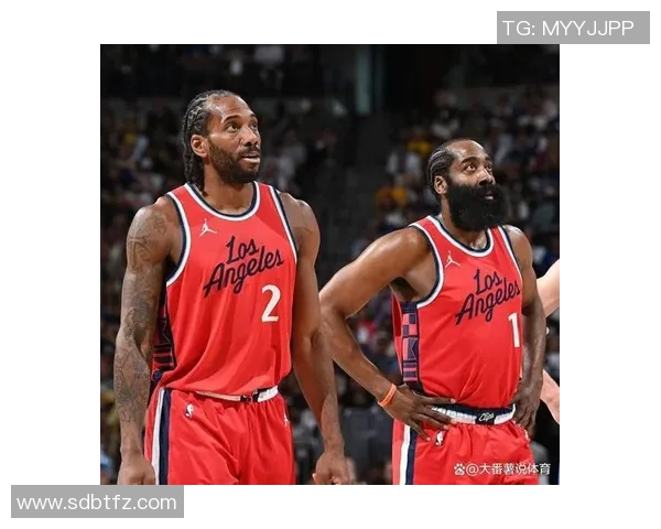 夏普尔与埃拉特的激烈对决揭示了足球战术的博弈与球队实力的较量 夏普尔与埃拉特的激烈对决揭示了足球战术的博弈与球队实力的较量