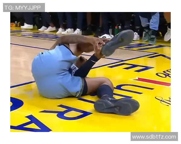 莫兰特复出首战狂砍38分灰熊球迷热情高呼他是MVP 莫兰特复出首战狂砍38分灰熊球迷热情高呼他是MVP