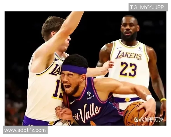 2016年NBA勇士队与太阳队精彩对决回顾及赛季表现分析