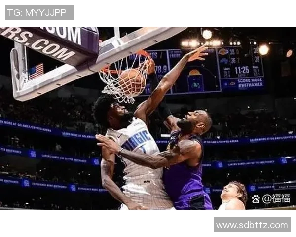 2003年湖人与魔术的经典对决回顾及赛季精彩瞬间分析